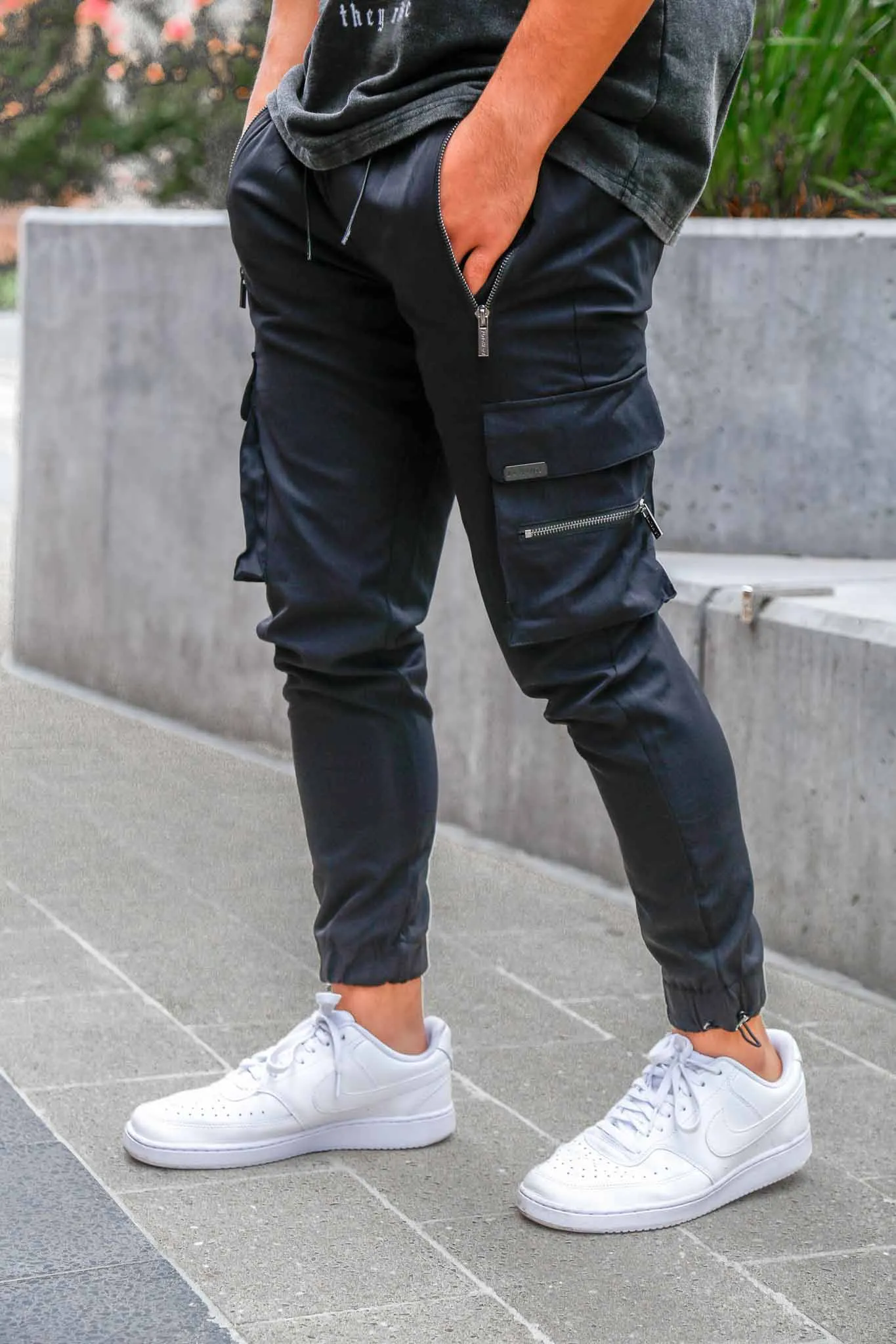 Black Cargo Pants V2