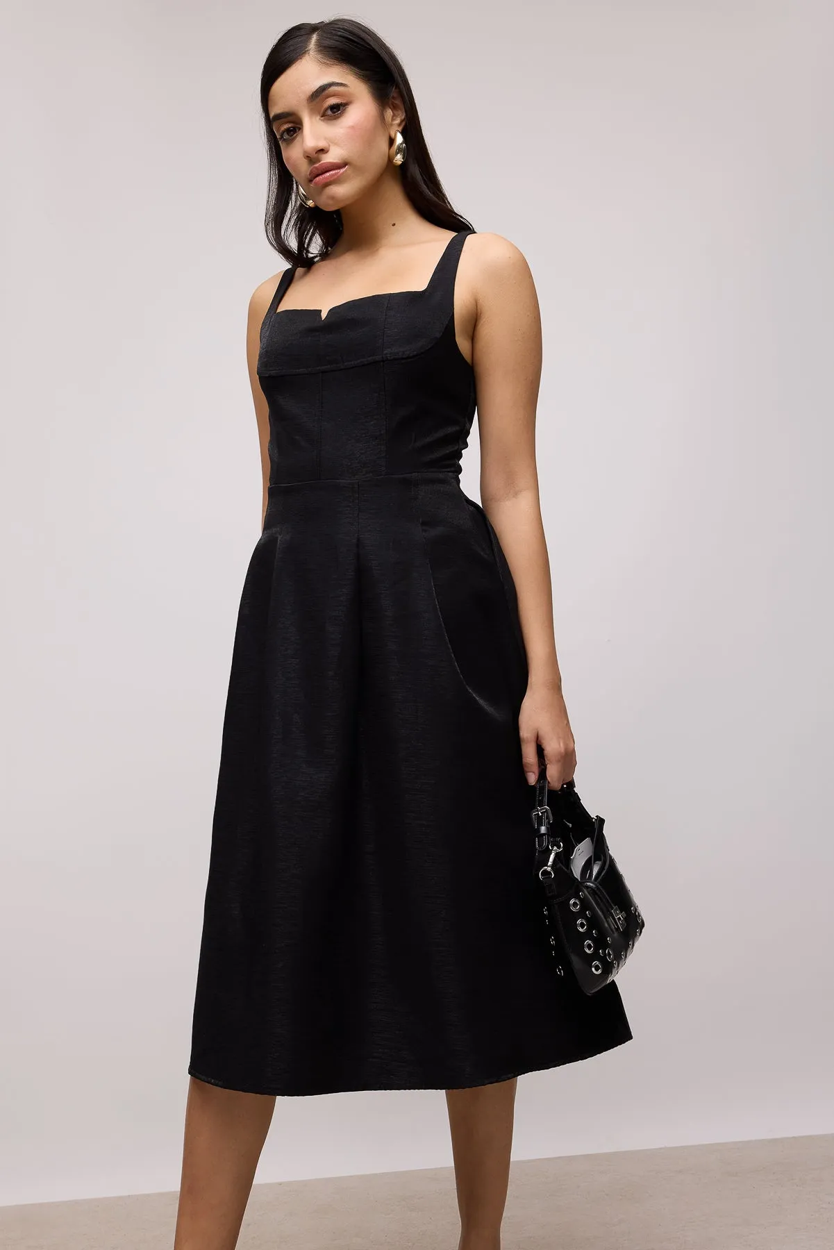 Black Sleeveless Midi Dress