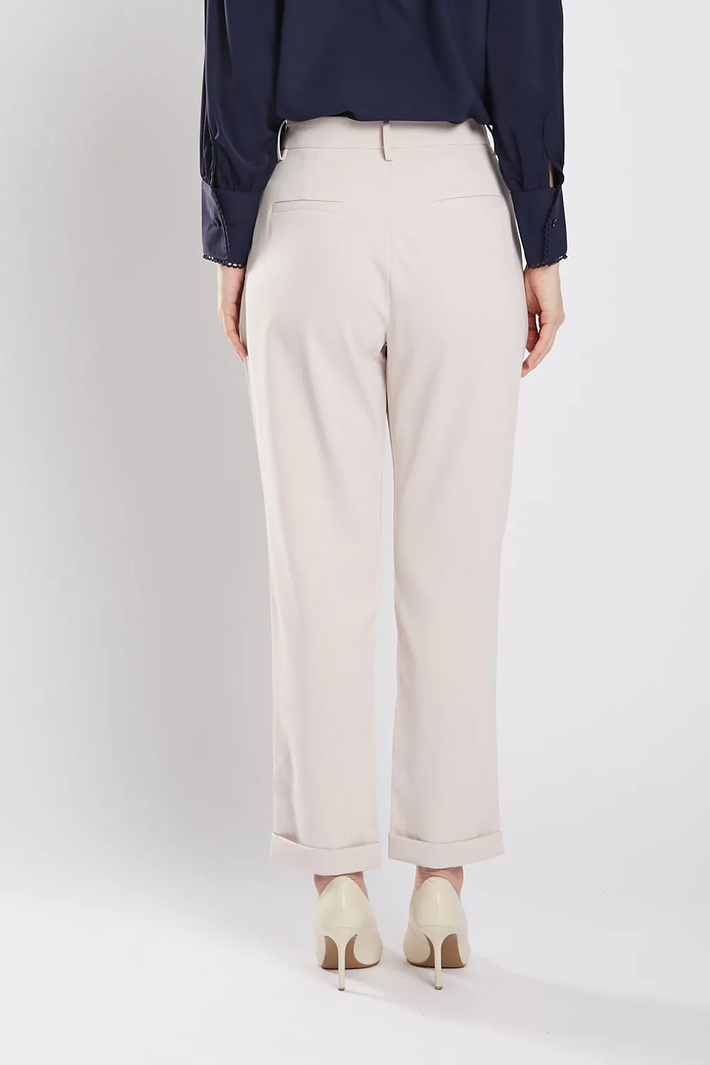 Carinne Tailored Pants in Beige