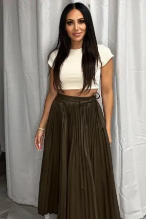 CHOCOLATE PLEATED LONG SKIRT