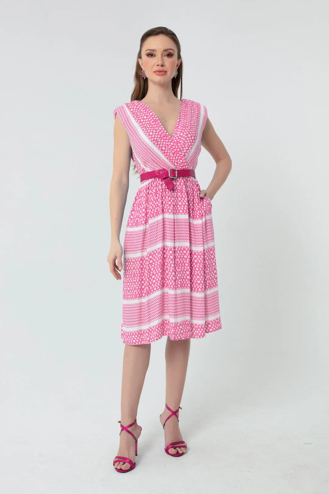 Female Cruve Collar Patterned Midi Dress