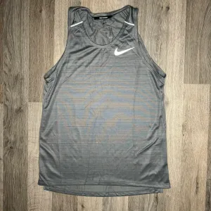 Nike Miler Vest Grey