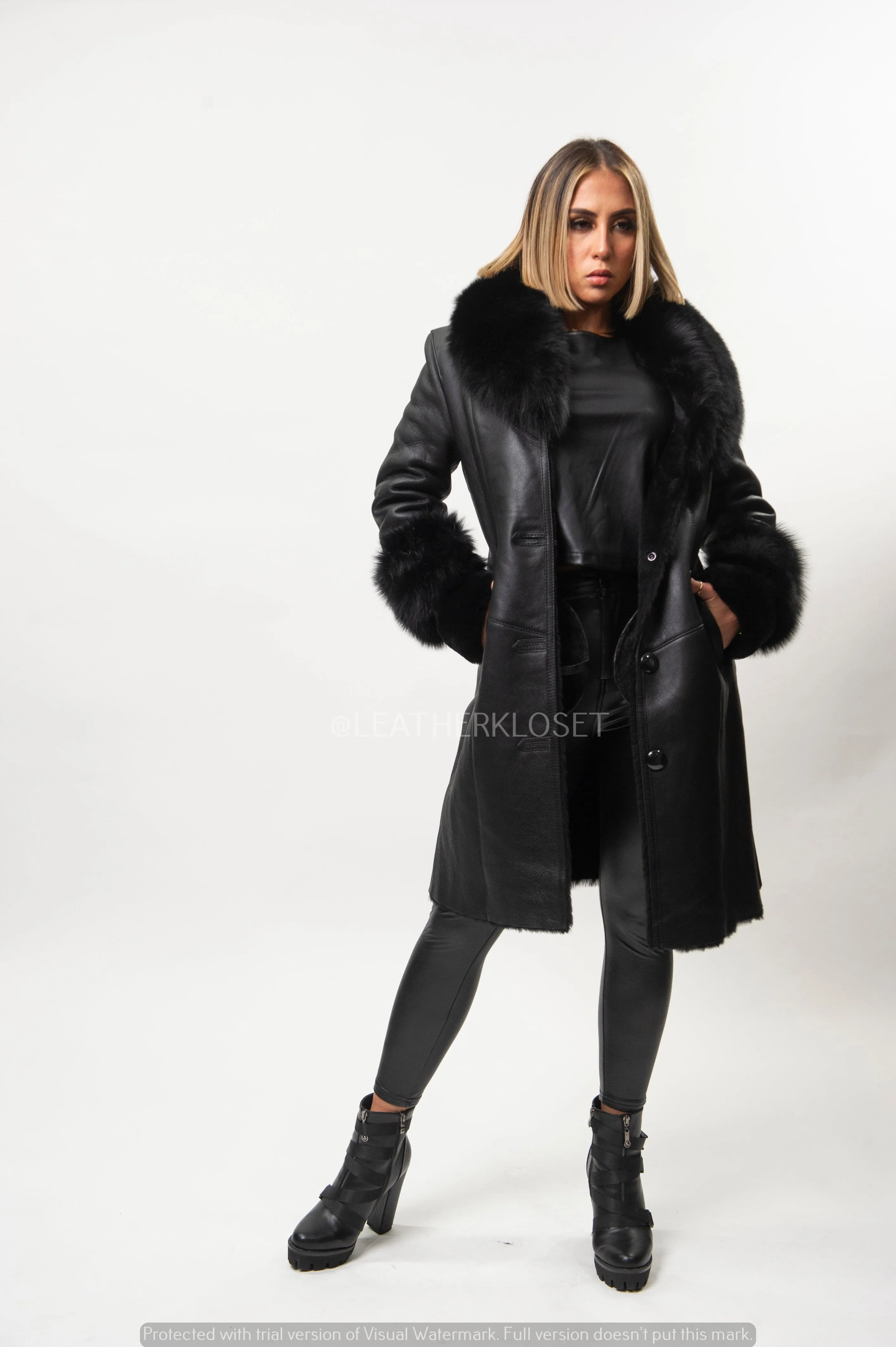 Women's Trisha Real Sheepskin 3/4 Coat With Fox [Black]